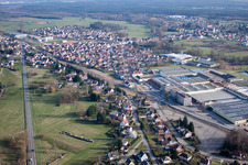 Luftbild von Ortsansicht mit Ofenhersteller  De Dietrich Thermique im Vordergrund in Mertzwiller in Grand Est im Bundesland Bas-Rhin, Frankreich