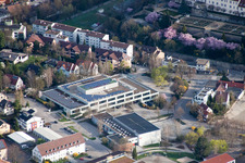 Johannes-Kepler-Gymnasium, Lindenstr in Leonberg im Bundesland Baden-Württemberg, Deutschland aus der Drohnenperspektive