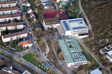 August-Lämmle-Schule, Gerlinger Straße im Ortsteil Ramtel in Leonberg im Bundesland Baden-Württemberg, Deutschland von oben