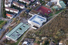 August-Lämmle-Schule, Gerlinger Straße im Ortsteil Ramtel in Leonberg im Bundesland Baden-Württemberg, Deutschland vom Flugzeug aus
