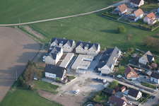 Rœschwoog im Bundesland Bas-Rhin, Frankreich aus der Luft betrachtet