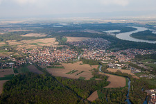 Drusenheim im Bundesland Bas-Rhin, Frankreich aus der Vogelperspektive