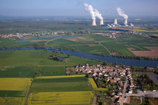 Luftaufnahme von Gelände des Kernkraftwerk (auch AKW, KKW oder Atomkraftwerk) in Cattenom an der Mosel in Alsace-Champagne-Ardenne-Lorraine im Bundesland Moselle, Frankreich
