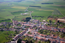 Villers-la-Montagne im Bundesland Meurthe-et-Moselle, Frankreich von oben