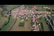 Luftbild von Dorf - Ansicht am Rande von landwirtschaftlichen Feldern und Nutzflächen in Charency-Vezin in Grand Est im Bundesland Meurthe-et-Moselle, Frankreich