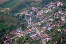 Luftbild von Courcelles-le-Comte im Bundesland Pas-de-Calais, Frankreich