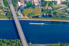 Rudolf-von-Habsburg-Brücke für die B35 über den Rhein in Germersheim im Bundesland Rheinland-Pfalz, Deutschland