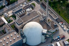Luftbild von Reaktorblöcke, Kühlturmbauwerke und Anlagen des AKW - KKW Atomkraftwerk - Kernkraftwerk der EnBW Kernkraft GmbH, Kernkraftwerk Philippsburg auf der Rheinschanzinsel in Philippsburg im Bundesland Baden-Württemberg, Deutschland