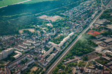 Schrägluftbild von Ortsteil Rheinau in Mannheim im Bundesland Baden-Württemberg, Deutschland