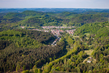 Luftaufnahme von Ortsteil Hochstellerhof in Trulben im Bundesland Rheinland-Pfalz, Deutschland