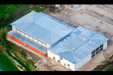 Luftbild von Bienwaldhalle Kandel, Neue Mehrzweckhalle im Bundesland Rheinland-Pfalz, Deutschland