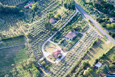 Montepulciano im Bundesland Siena, Italien von oben