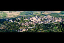 Montepulciano im Bundesland Siena, Italien vom Flugzeug aus