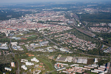 Karlsruhe von Südwesten im Ortsteil Beiertheim-Bulach im Bundesland Baden-Württemberg, Deutschland
