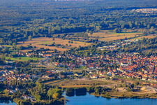 Stadtansicht hinterm Schauffele See in Wörth am Rhein im Bundesland Rheinland-Pfalz, Deutschland