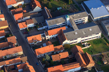 DBK Erweiterung in den Unterkandler Gärten in Kandel im Bundesland Rheinland-Pfalz, Deutschland von einer Drohne aus