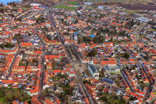 St. Maria und Marktplatz in Philippsburg im Bundesland Baden-Württemberg, Deutschland