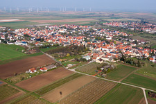 Luftbild von Ortsansicht der Straßen und Häuser der Wohngebiete in Ober-Flörsheim im Bundesland Rheinland-Pfalz, Deutschland