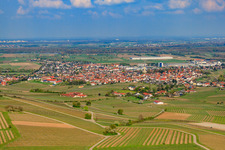 Ortsansicht von Westen in Bodenheim im Bundesland Rheinland-Pfalz, Deutschland