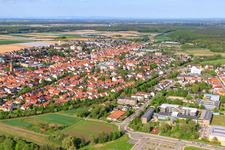 Luftbild von Schubertstr in Kandel im Bundesland Rheinland-Pfalz, Deutschland