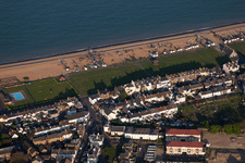 Deal im Bundesland England, Großbritanien von der Drohne aus gesehen