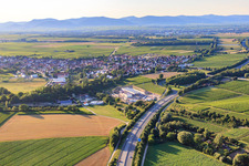 Geothermieanlage der Pfalzwerke geofuture GmbH bei Insheim an der A65 im Bundesland Rheinland-Pfalz, Deutschland aus der Luft