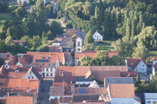 Ortsteil Mühlhofen in Billigheim-Ingenheim im Bundesland Rheinland-Pfalz, Deutschland von oben