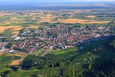 Luftaufnahme von Stadtansicht aus Nordwesten in Bad Bergzabern im Bundesland Rheinland-Pfalz, Deutschland