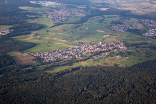 Ortsteil Langenalb in Straubenhardt im Bundesland Baden-Württemberg, Deutschland vom Flugzeug aus