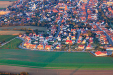 An Höhenweg in Kandel im Bundesland Rheinland-Pfalz, Deutschland aus der Luft