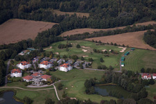 Luftaufnahme von Soufflenheim, Golfclub Baden-Baden Soufflenheim im Bundesland Bas-Rhin, Frankreich