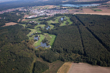 Soufflenheim, Golfclub Baden-Baden Soufflenheim im Bundesland Bas-Rhin, Frankreich aus der Luft betrachtet