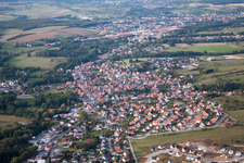 Drohnenbild von Griesbach im Bundesland Bas-Rhin, Frankreich