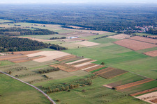 Drohnenaufname von Dieffenbach-lès-Wœrth im Bundesland Bas-Rhin, Frankreich