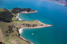Whanganui Island im Bundesland Waikato, Neuseeland aus der Luft betrachtet