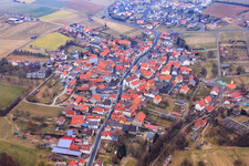 Dorfansicht im Wnter im Ortsteil Humprechtshausen in Riedbach im Bundesland Bayern, Deutschland