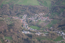 Schrägluftbild von Weiler bei Wissembourg(Elsaß) im Bundesland Bas-Rhin, Frankreich