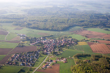 Dorf - Ansicht im Ortsteil Buch in Ahorn im Ortsteil Buch am Ahorn im Bundesland Baden-Württemberg, Deutschland