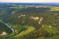 Fridingen an der Donau über dem Donautal in Buchheim im Bundesland Baden-Württemberg, Deutschland