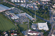 Gebäude des Einkaufszentrum Kaufland und Toom Baumarkt im Ortsteil Diedelsheim in Bretten im Bundesland Baden-Württemberg, Deutschland