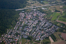 Ortsteil Wolfartsweier in Karlsruhe im Bundesland Baden-Württemberg, Deutschland von einer Drohne aus