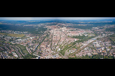 Karlsruhe von Westen im Ortsteil Mühlburg im Bundesland Baden-Württemberg, Deutschland