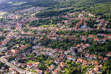 Allee vom Schloß von Norden in Ballenstedt im Bundesland Sachsen-Anhalt, Deutschland