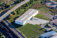 Firmengelände der IDS-Deutschland mit Hallen, Firmengebäuden und Produktionsstätten in Steinbach in Baden-Baden im Bundesland Baden-Württemberg