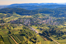 Kippenheimer Straße im Ortsteil Schmieheim im Bundesland Baden-Württemberg, Deutschland