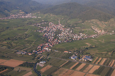Ortsteil Eisental in Bühl im Bundesland Baden-Württemberg, Deutschland aus der Luft betrachtet