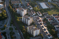 Hochhaus- Ensemble der Rudolf Diesel Strasse in Linkenheim-Hochstetten im Bundesland Baden-Württemberg, Deutschland