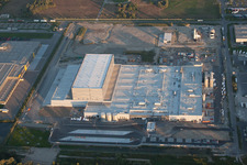 Industriegebiet Oberwald in Wörth am Rhein im Bundesland Rheinland-Pfalz, Deutschland aus der Luft