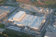 Industriegebiet Oberwald in Wörth am Rhein im Bundesland Rheinland-Pfalz, Deutschland von oben gesehen