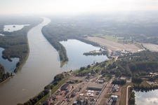 Luftaufnahme von Lauterbourg, Rohm & Haas Industrie am Rhein im Bundesland Bas-Rhin, Frankreich